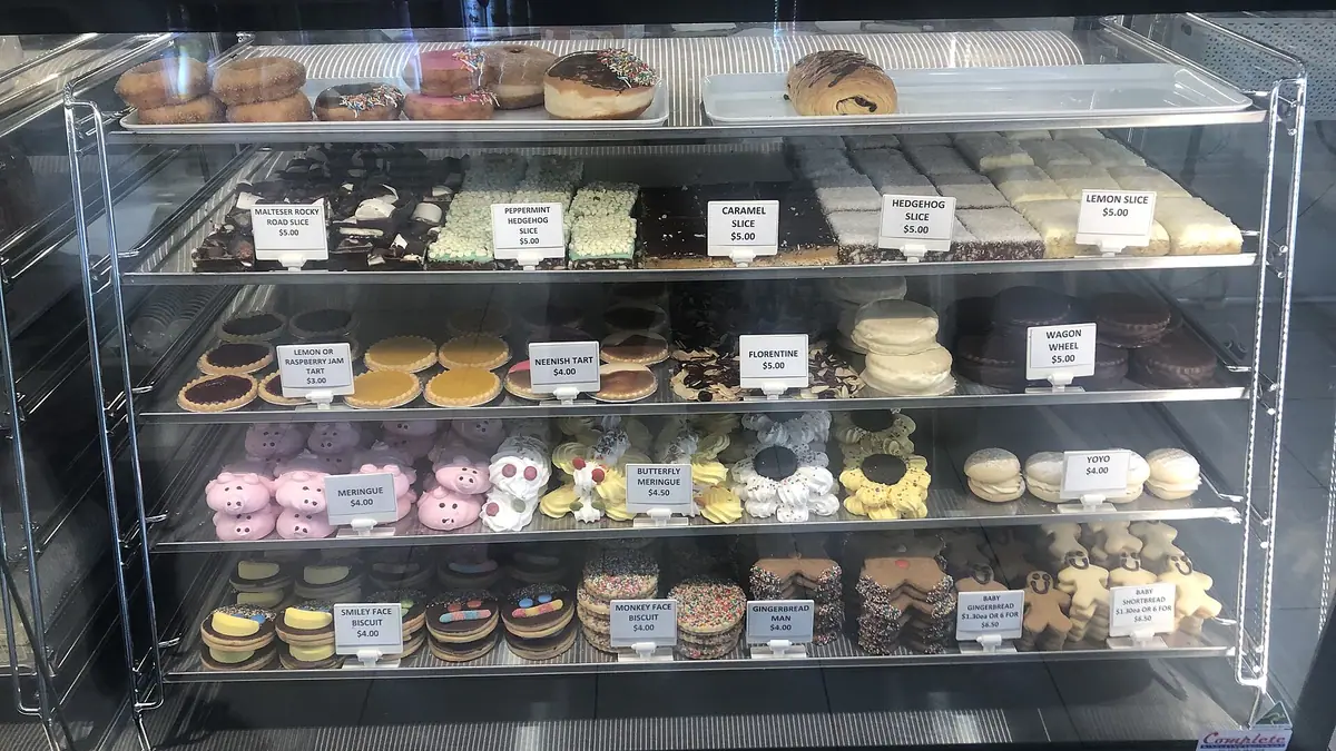 Cornish Pantry – bakery in Perranporth, Truro